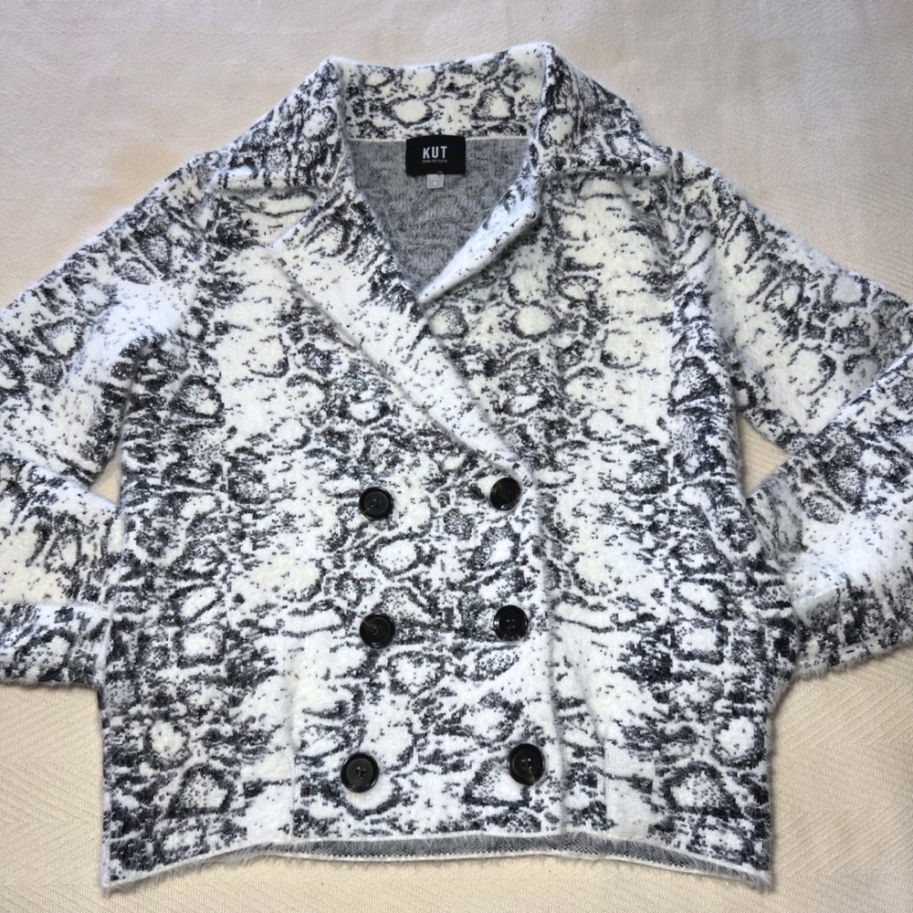 KUT from the Kloth Snakeskin Eyelash Knit Double Breasted Jacket Small - Picture 2 of 9